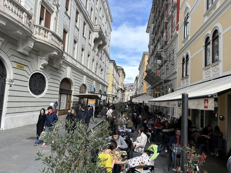 Central Mazzini Suits Trieste Extérieur photo